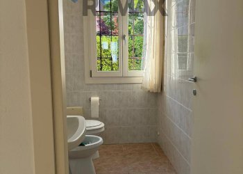 Bagno - Office Via Roma
 
66, Selvazzano Dentro - photo 14