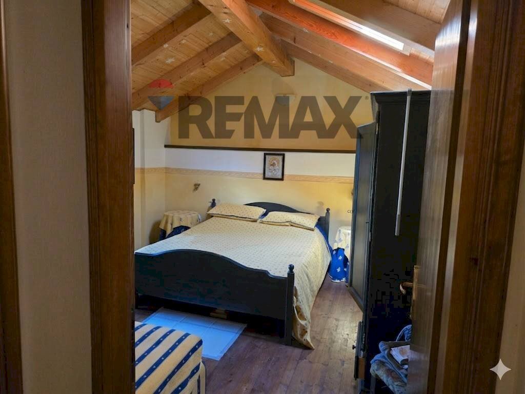 Camera / camera da letto - Independent house Via Ortigher
1, Lamon - photo 2