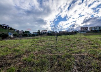 Vista delle montagne - Building land Loreto - photo 2