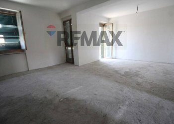 Stanza vuota - Trilocale VITTORIO VENETO
 
32, Bonate Sotto - foto 14