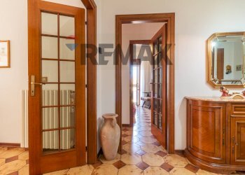 Hall / corridoio - Quadrilocale Via Cupa
 
15, Montalto di Castro - foto 33