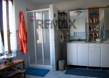 Bagno - Casa semi indipendente Località case nuove
 
94, Salsomaggiore Terme - foto 11