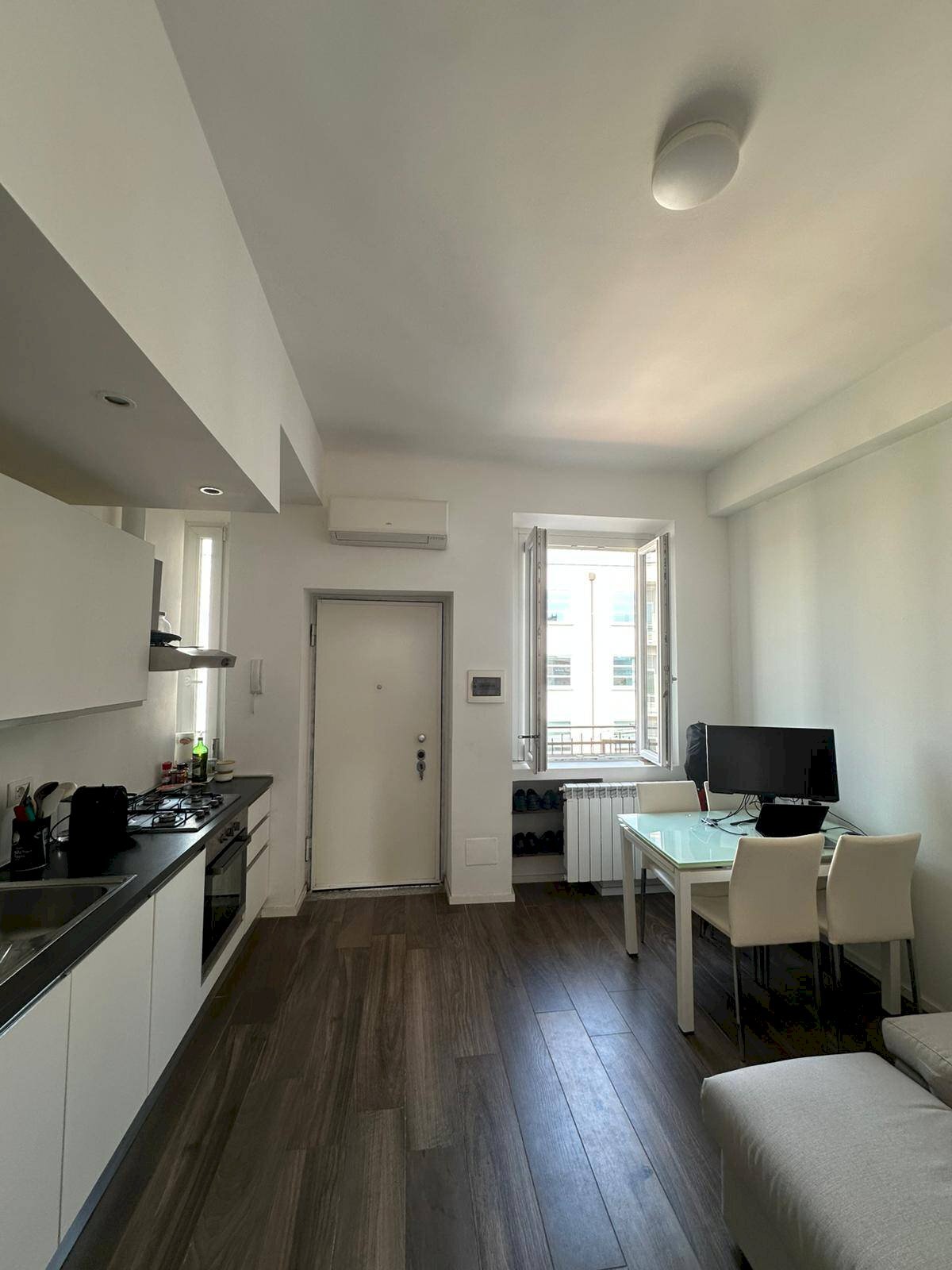 Foto 1 - Bilocale Via Costanzo Cantoni
 
9, Milano - foto 1