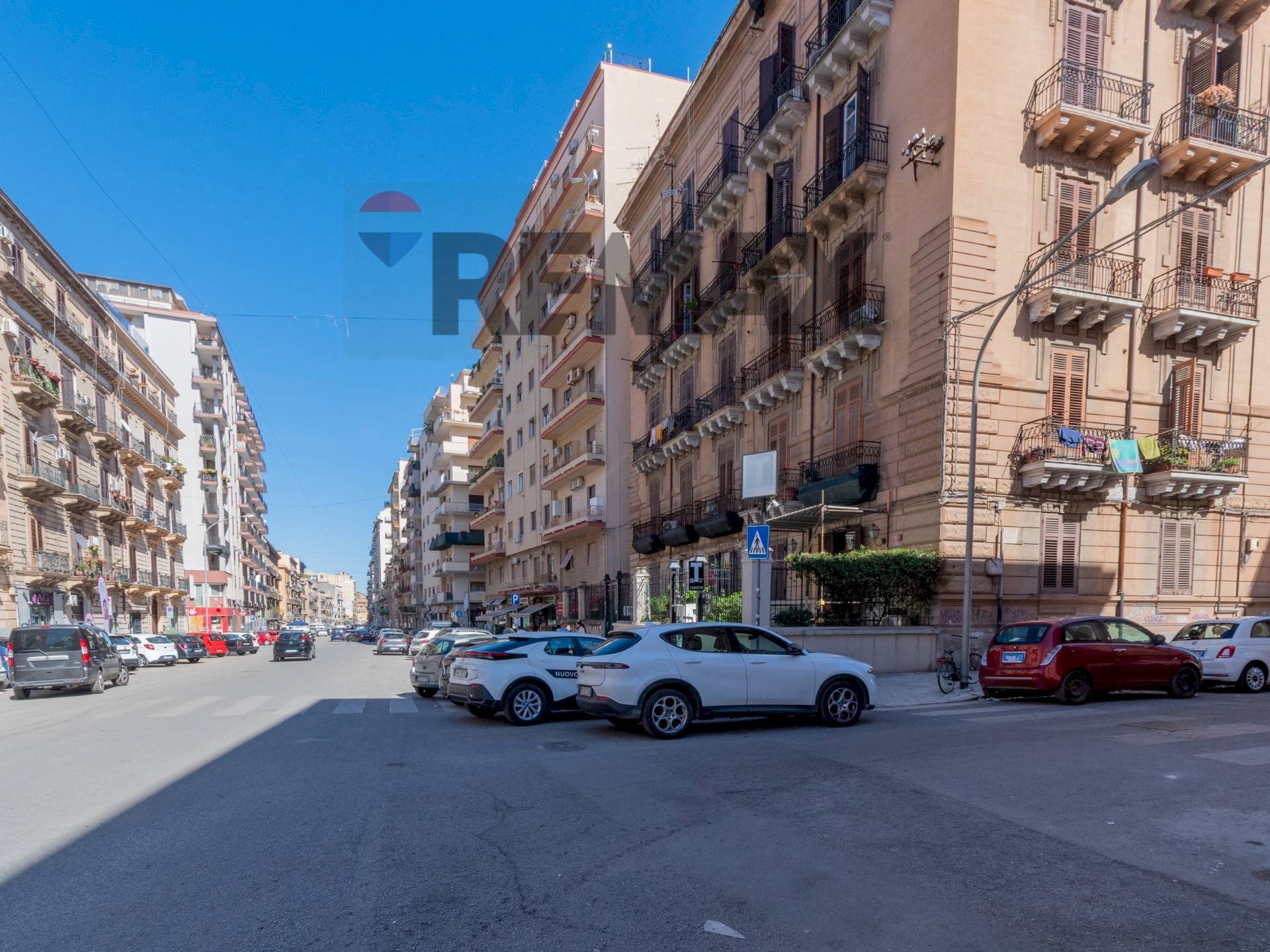 Edificio all\'aperto - Commercial Premises Via Paolo Amato
 
13/B, Palermo - photo 3