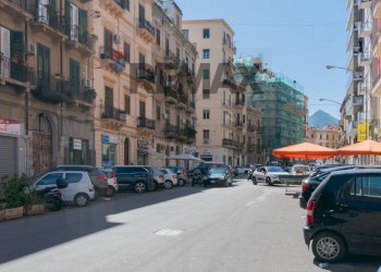 Edificio all\'aperto - Commercial Premises Via Paolo Amato
 
13/B, Palermo - photo 2
