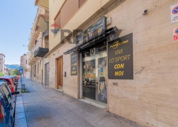 Edificio all\'aperto - Commercial Premises Via Paolo Amato
 
13/B, Palermo - photo 6