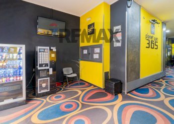 Ricezione / Lobby - Commercial Premises Via Paolo Amato
 
13/B, Palermo - photo 11