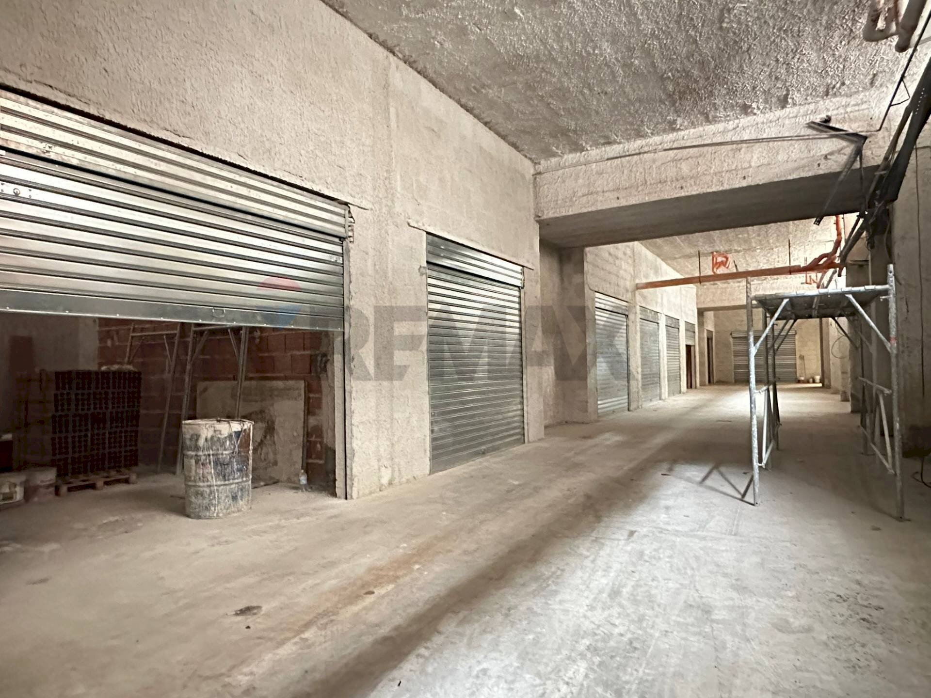 Parcheggio - Warehouse via alcide de gasperi
178, Villabate - photo 2