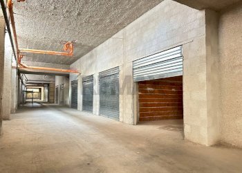 Parcheggio - Warehouse via alcide de gasperi
178, Villabate - photo 3