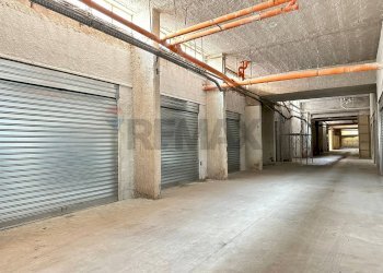 Parcheggio - Warehouse via alcide de gasperi
178, Villabate - photo 9