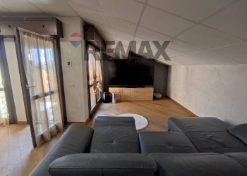 Soggiorno - Attic via Ligari
 
4, Turate - photo 16