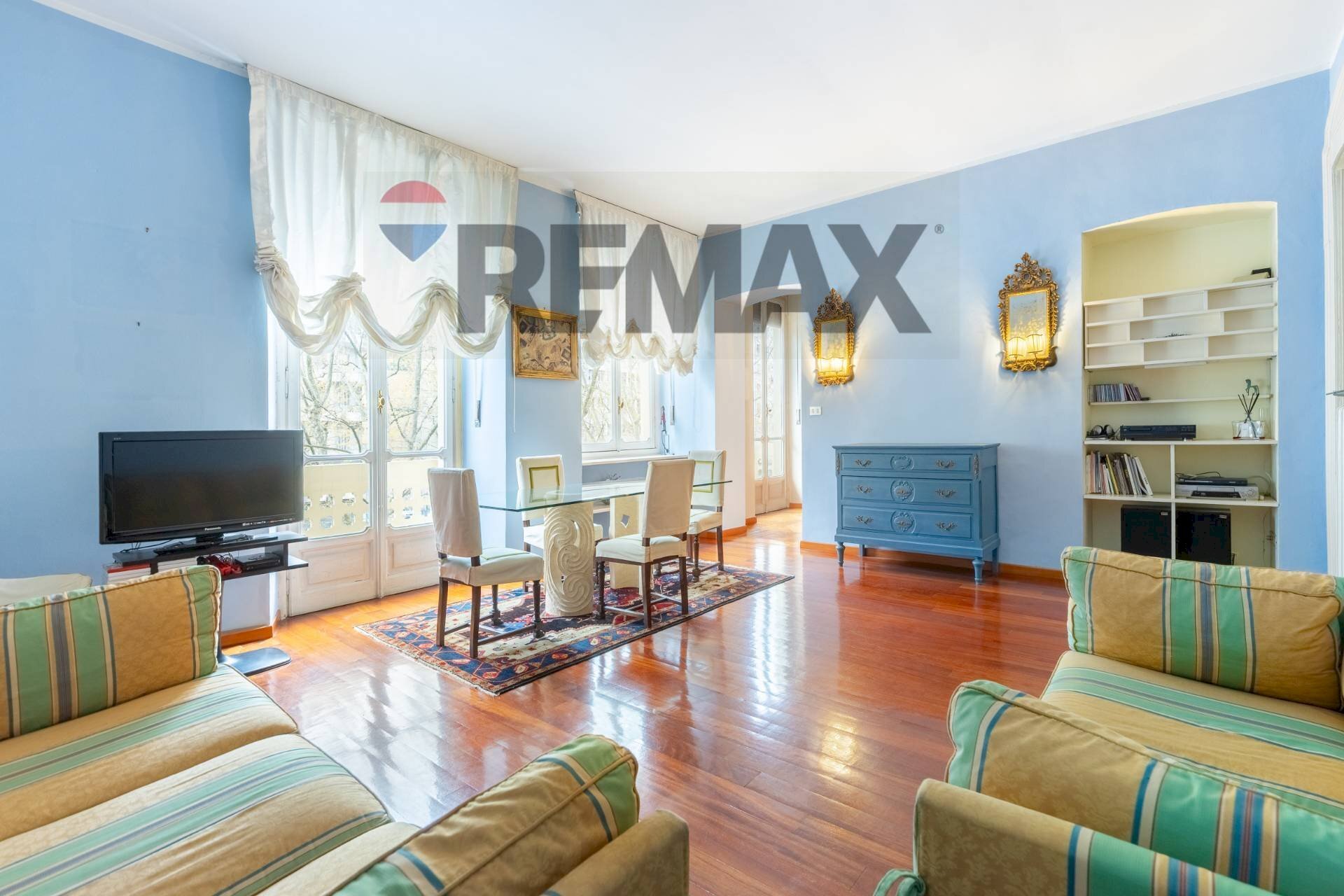 Sala da pranzo - Appartamento Corso Massimo d'Azeglio
 
19, Torino - foto 1