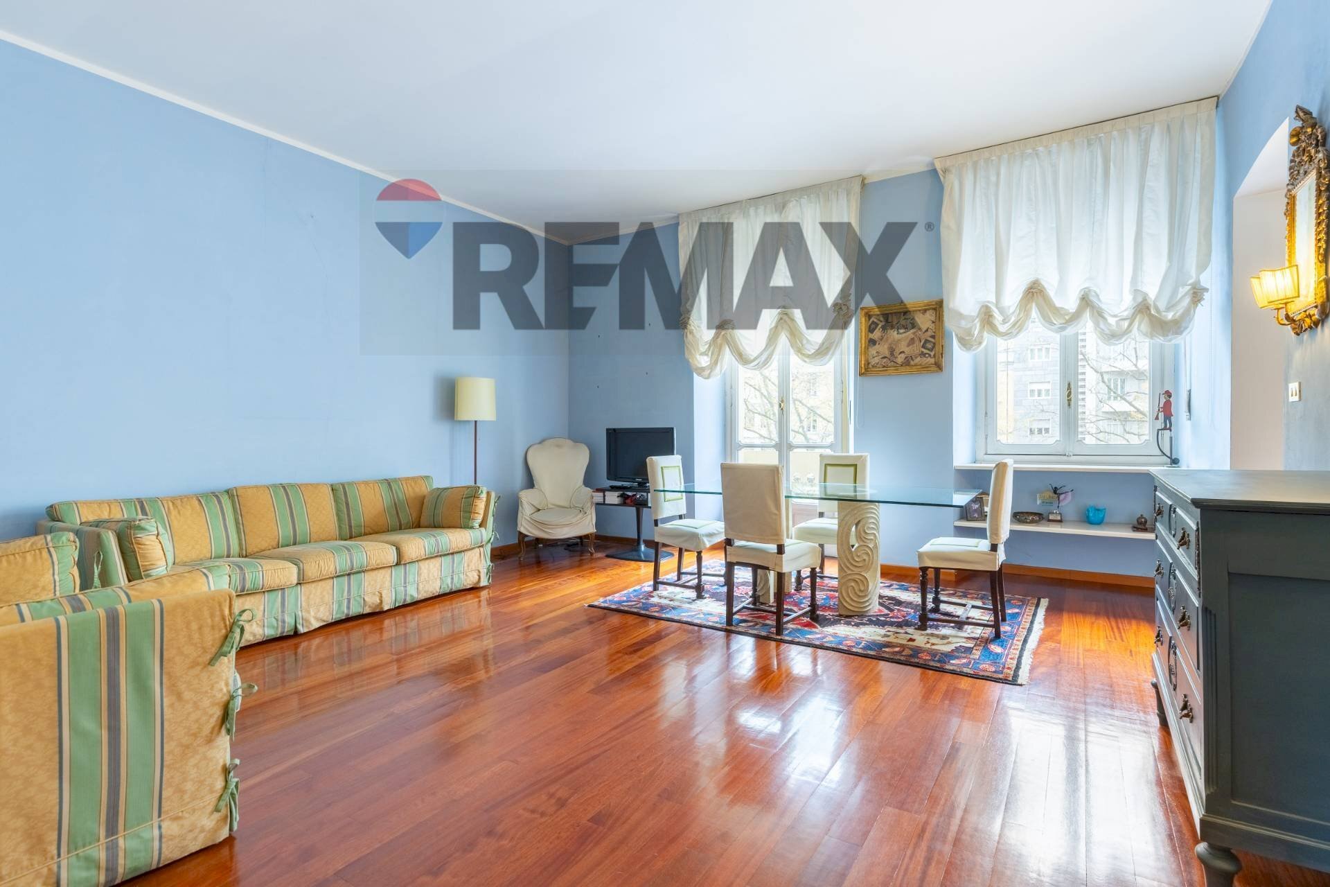 Soggiorno - Appartamento Corso Massimo d'Azeglio
 
19, Torino - foto 2