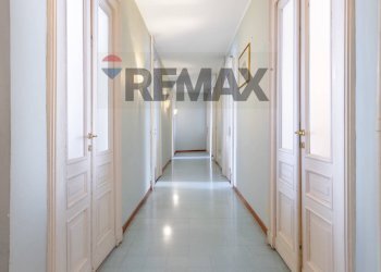 Hall / corridoio - Appartamento Corso Massimo d'Azeglio
 
19, Torino - foto 12