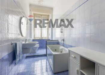 Bagno - Appartamento Corso Massimo d'Azeglio
 
19, Torino - foto 34