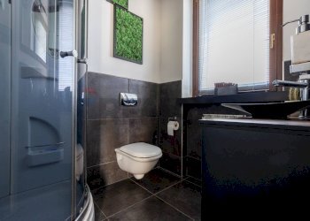 Bagno - Three-room apartment via Eugenio Villoresi
 
69b, Somma Lombardo - photo 9