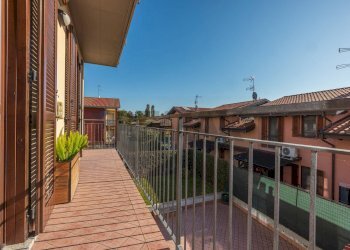 Balcone - Three-room apartment via Eugenio Villoresi
 
69b, Somma Lombardo - photo 11