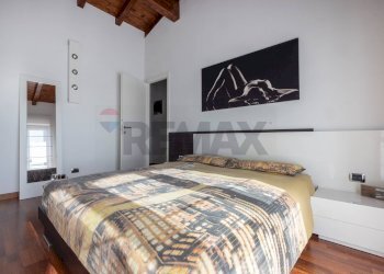 Camera / camera da letto - Three-room apartment via Eugenio Villoresi
 
69b, Somma Lombardo - photo 14