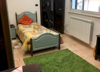 Camera / camera da letto - Apartment via Gulfi
 
102, Chiaramonte Gulfi - photo 17