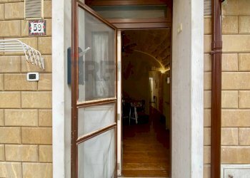 Hall / corridoio - Two-room apartment via giovan battista cataldi
 
59, Terrasini - photo 14