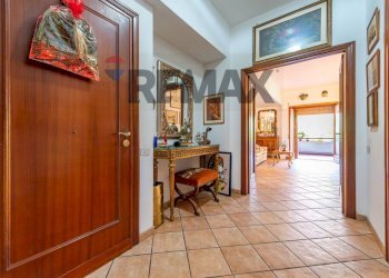 Hall / corridoio - Four-room apartment Via Titta Ruffo (Mattia Battistini)
 
3, Roma - photo 4