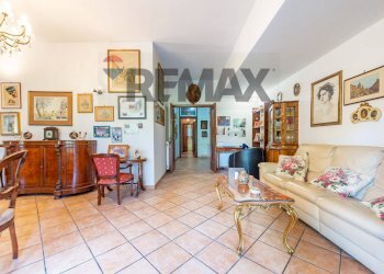 Soggiorno - Four-room apartment Via Titta Ruffo (Mattia Battistini)
 
3, Roma - photo 9