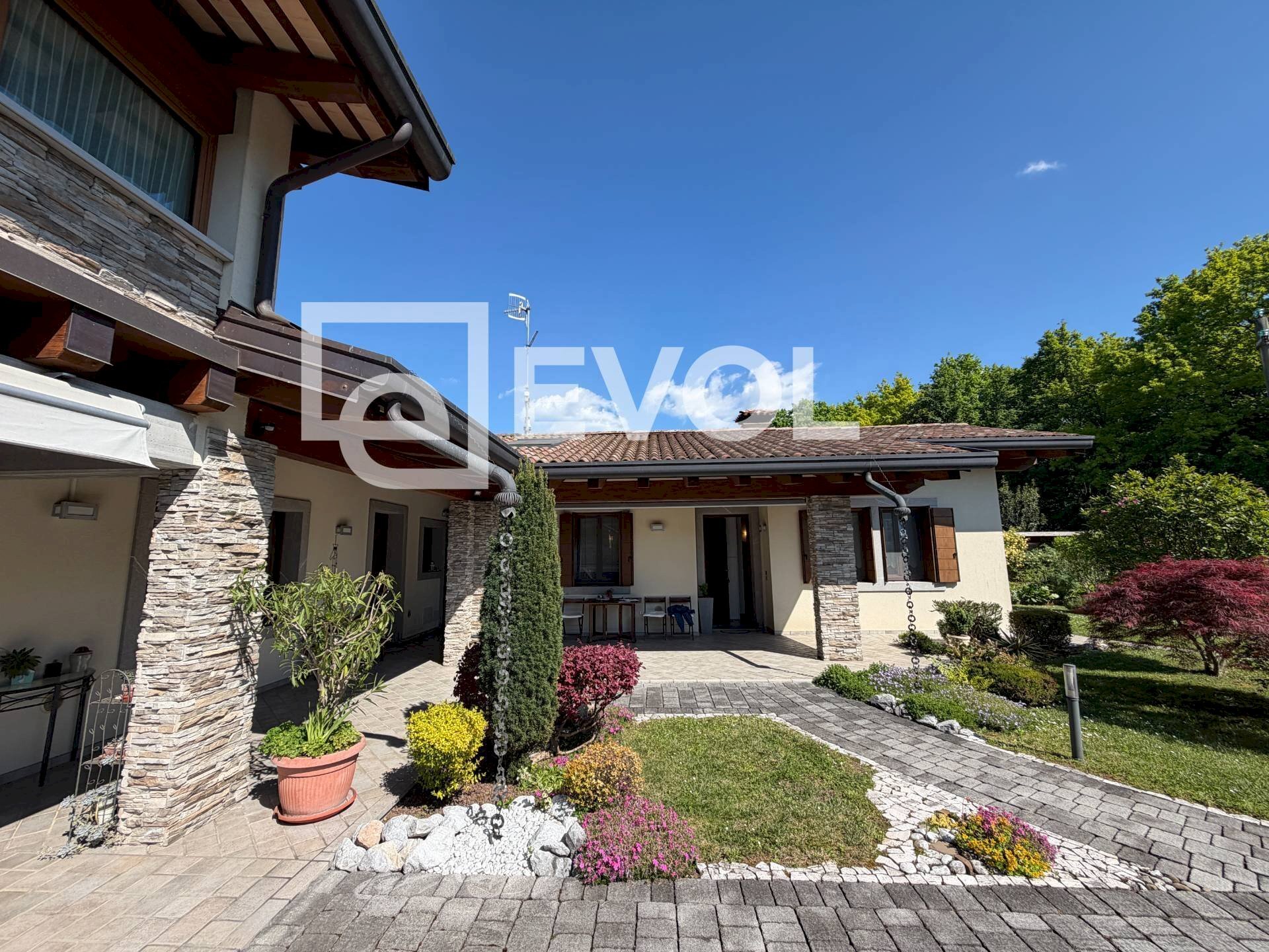 Foto 1 - Casa semi indipendente Piazza della Libertà
 
8, Remanzacco - foto 1