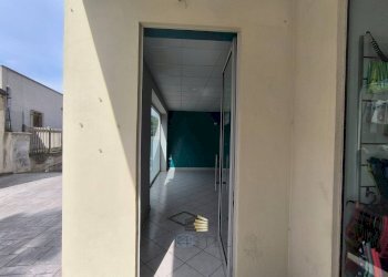 Foto 2 - Commercial Premises VIALE BENEDETTO CROCE
 
93, Chieti - photo 2