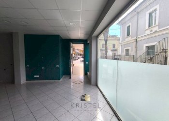 Foto 3 - Commercial Premises VIALE BENEDETTO CROCE
 
93, Chieti - photo 3