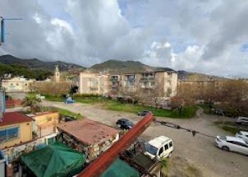 Edificio all\'aperto - Quadrilocale via castellana
 
131, Palermo - foto 9