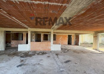 Parcheggio - Casa indipendente S.S. 113
 
199, Campofelice di Roccella - foto 24