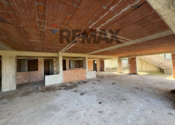 Parcheggio - Casa indipendente S.S. 113
 
199, Campofelice di Roccella - foto 25