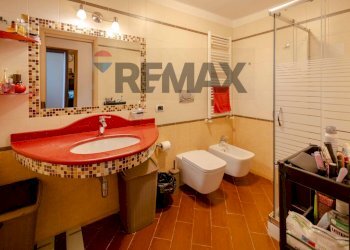 Bagno - Villa Via Gabriele D'Annunzio
 
19/A, Bari - foto 18