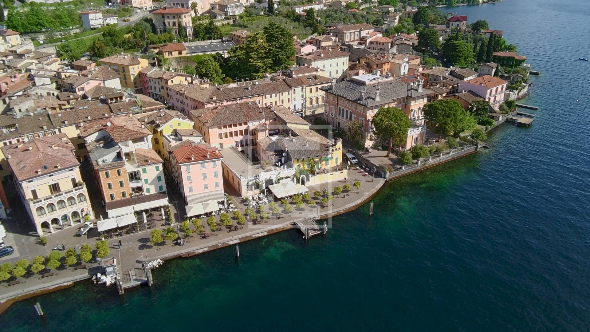 Foto 1 - Quadrilocale via XXIV maggio
 
10, Gargnano - foto 1