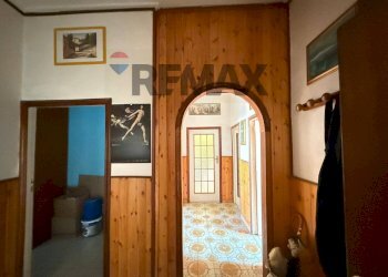 Hall / corridoio - Quadrilocale Napoli - foto 4