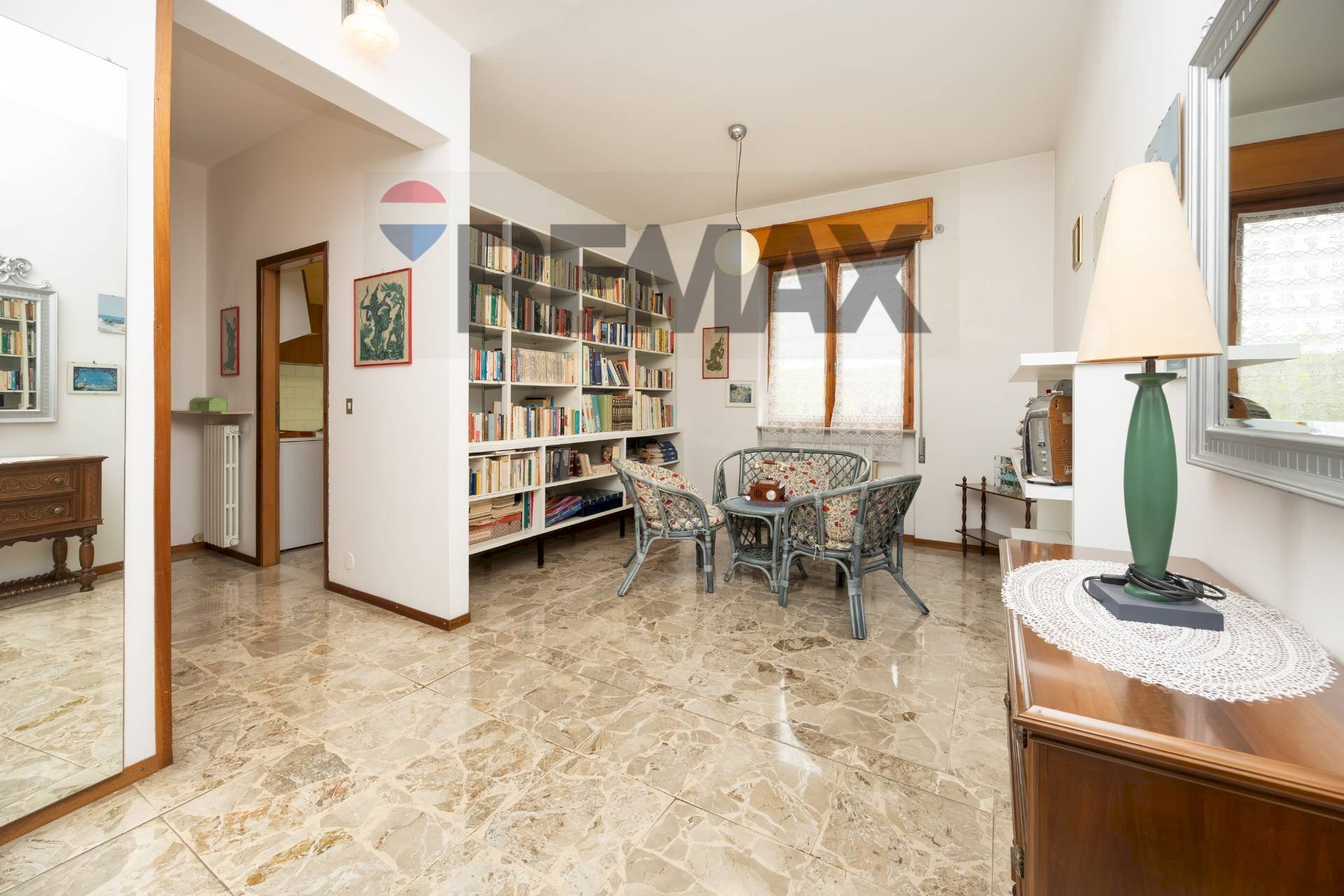 Sala da pranzo - Appartamento Largo Vittoria
 
16, Curno - foto 3