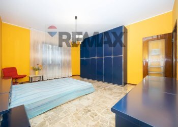 Camera / camera da letto - Appartamento Largo Vittoria
 
16, Curno - foto 8