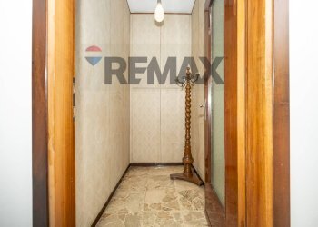 Hall / corridoio - Appartamento Largo Vittoria
 
16, Curno - foto 11