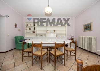 Sala da pranzo - Appartamento Largo Vittoria
 
16, Curno - foto 12