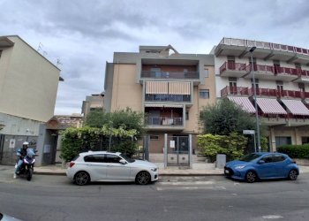 Facciata - Quadrilocale via Venezia, 163, Taranto - foto 19