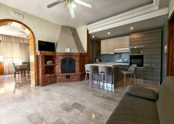 Foto 1 - Appartamento Via Vicenza
 
12, Gallipoli - foto 1