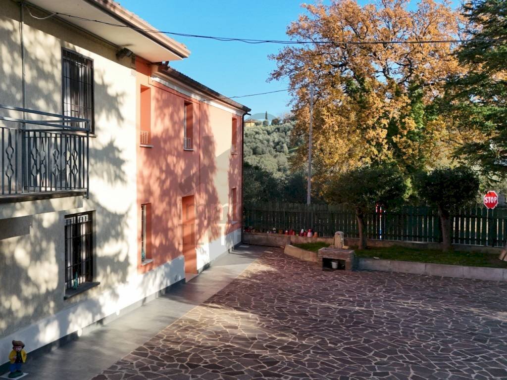 Facciata - Villa via Brocchi, 73, Verucchio - foto 3