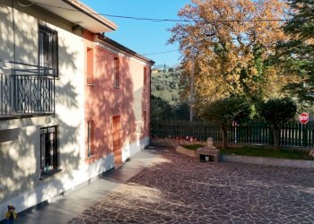 Facciata - Villa via Brocchi, 73, Verucchio - foto 3