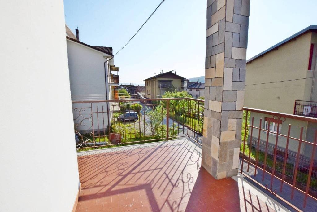 Terrazzo - Three-room apartment via Santa Lucia, 14, San Michele Mondovì - photo 3