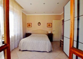 Camera da letto - Trilocale via Santa Lucia, 14, San Michele Mondovì - foto 14