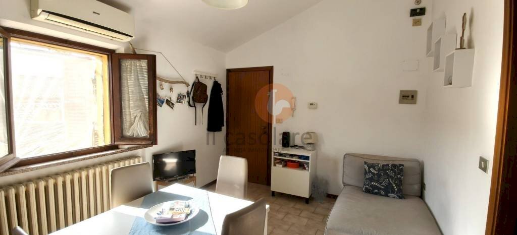 Soggiorno - Two-room apartment via Gasparoli, Fano - photo 1