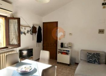 Soggiorno - Two-room apartment via Gasparoli, Fano - photo 1