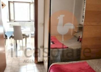 Camera da letto - Two-room apartment via Gasparoli, Fano - photo 15