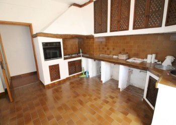 Cucina - Trilocale via Pieve di Teco, Genova (zona Prà) - foto 2