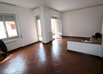 Salone - Trilocale via Pieve di Teco, Genova (zona Prà) - foto 6